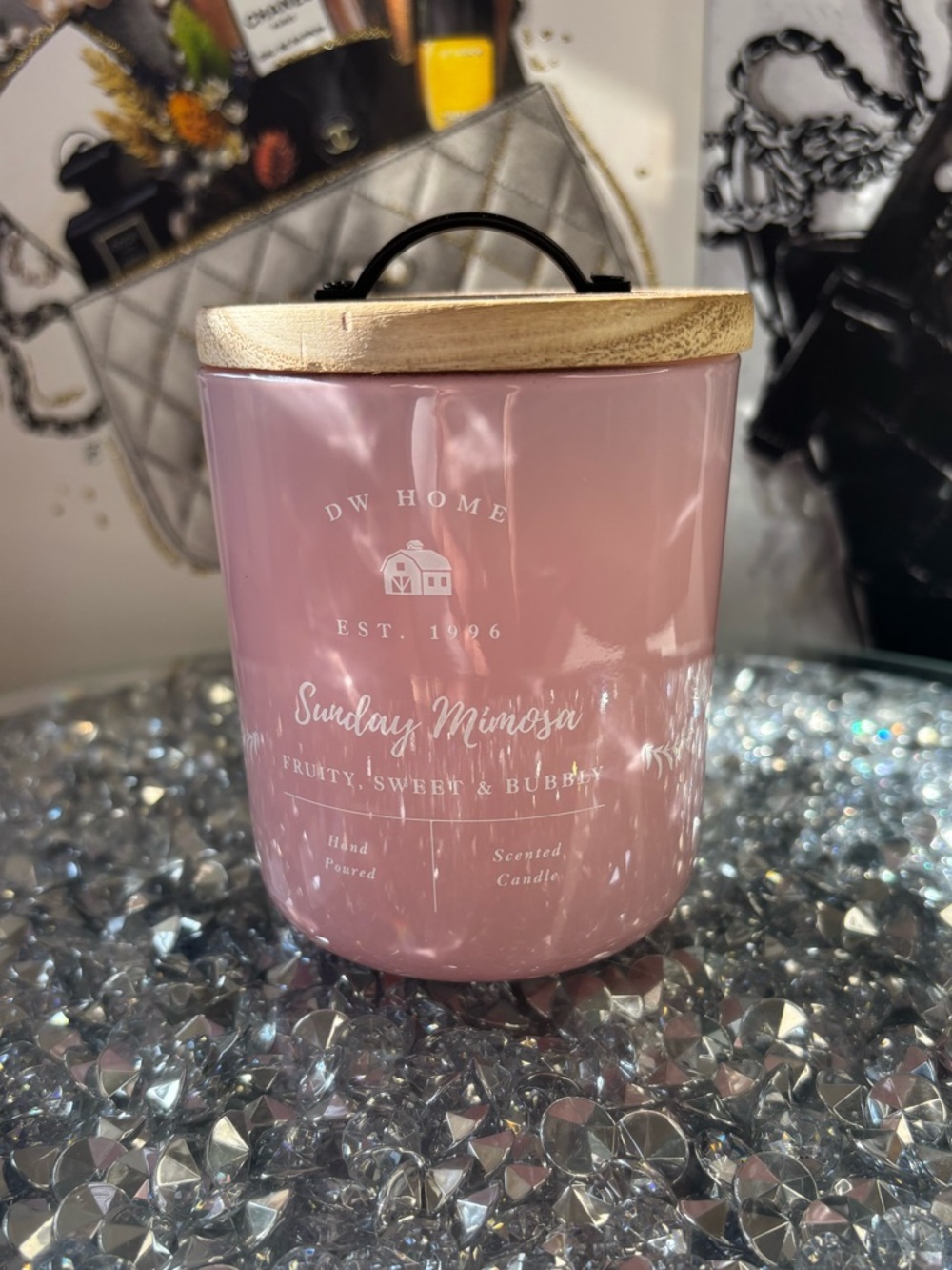 DW Home Sunday Mimosa scented candle